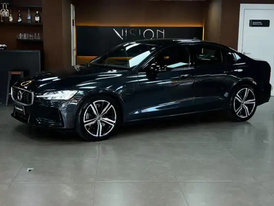 VOLVO-S60-2.0 T8 R-DESIGN HÍBRIDO 4P AUTOMÁTICO VOLVO-S60-2019
