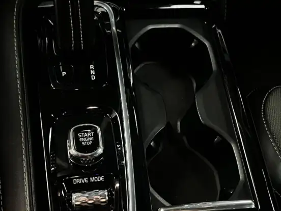 VOLVO-S60-2.0 T8 R-DESIGN HÍBRIDO 4P AUTOMÁTICO VOLVO-S60-2019