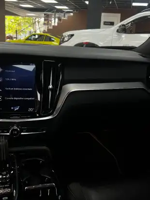 VOLVO-S60-2019