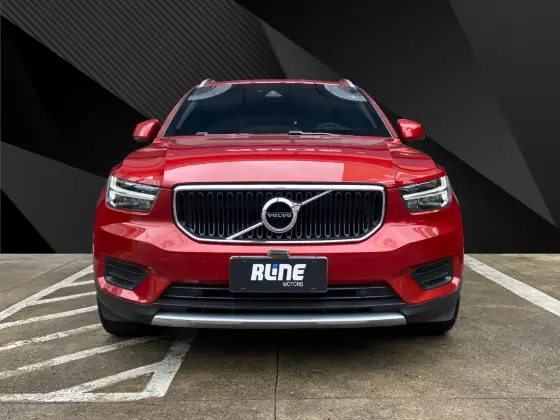 VOLVO XC40 2.0 T5 GASOLINA MOMENTUM AWD GEARTRONIC