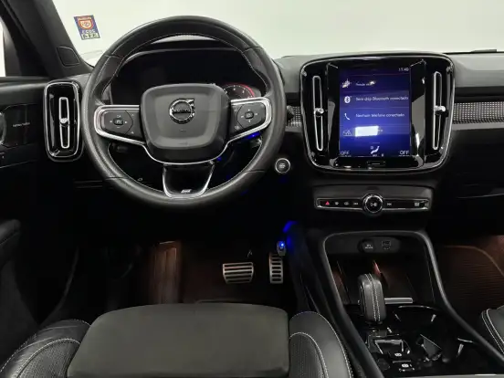 VOLVO-XC40-2.0 T5 GASOLINA R-DESIGN AWD GEARTRONIC VOLVO-XC40-2020