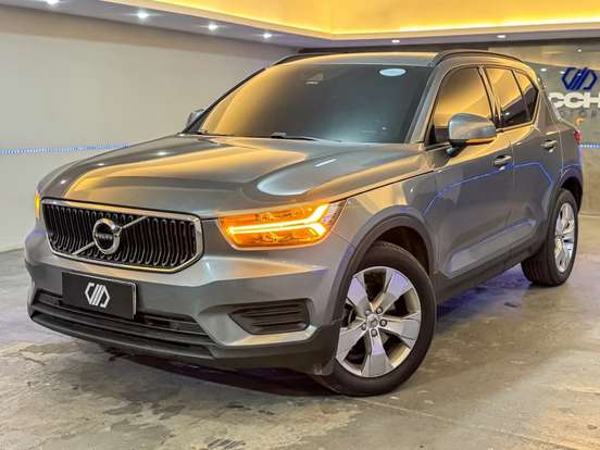 VOLVO-XC40-2.0 T4 GASOLINA GEARTRONIC VOLVO-XC40-2018