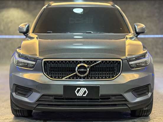 VOLVO-XC40-2.0 T4 GASOLINA GEARTRONIC VOLVO-XC40-2018