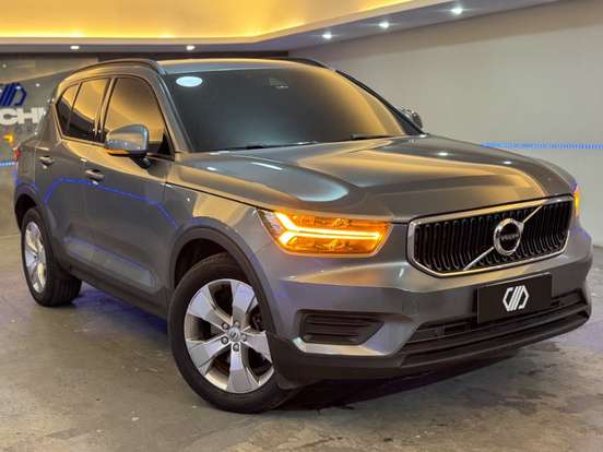 VOLVO-XC40-2.0 T4 GASOLINA GEARTRONIC VOLVO-XC40-2018