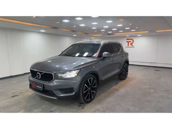 VOLVO-XC40-2.0 T5 GASOLINA MOMENTUM AWD GEARTRONIC VOLVO-XC40-2019