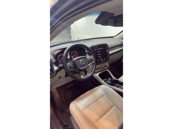 VOLVO-XC40-2.0 T5 GASOLINA MOMENTUM AWD GEARTRONIC VOLVO-XC40-2019