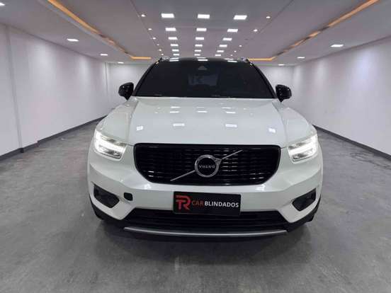 VOLVO-XC40-2.0 T5 GASOLINA R-DESIGN AWD GEARTRONIC VOLVO-XC40-2019