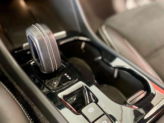 VOLVO-XC40-2.0 T5 GASOLINA R-DESIGN AWD GEARTRONIC VOLVO-XC40-2019