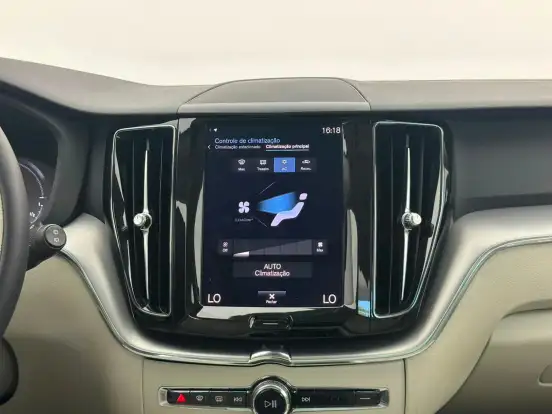 VOLVO-XC60-2019