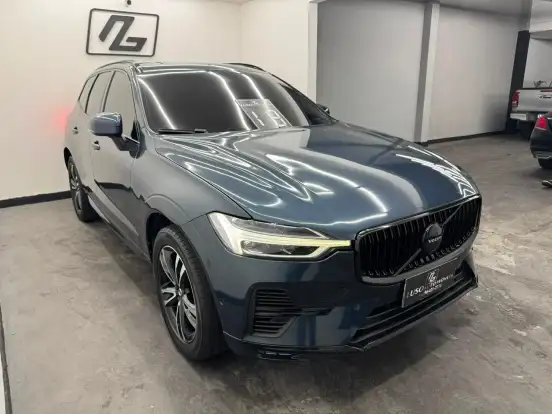 VOLVO-XC60-2.0 T5 GASOLINA MOMENTUM AWD GEARTRONIC VOLVO-XC60-2018