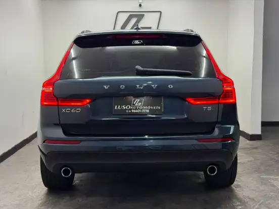 VOLVO-XC60-2.0 T5 GASOLINA MOMENTUM AWD GEARTRONIC VOLVO-XC60-2018