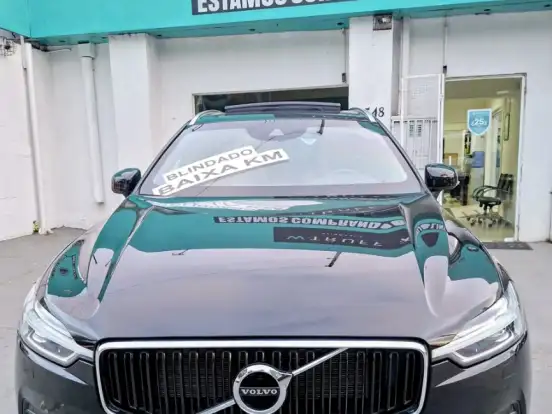 VOLVO-XC60-2.0 T5 GASOLINA MOMENTUM AWD GEARTRONIC VOLVO-XC60-2020