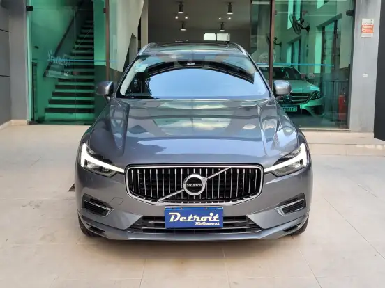 VOLVO-XC60-2021