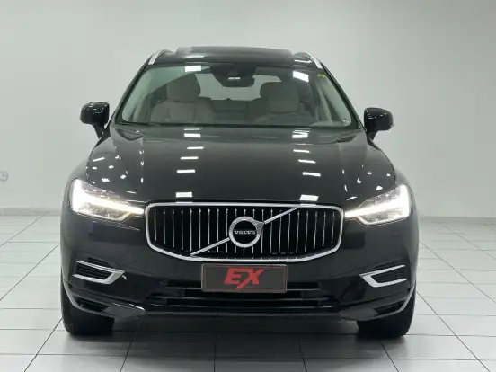 VOLVO-XC60-2021