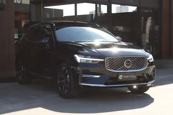 VOLVO-XC60-2025