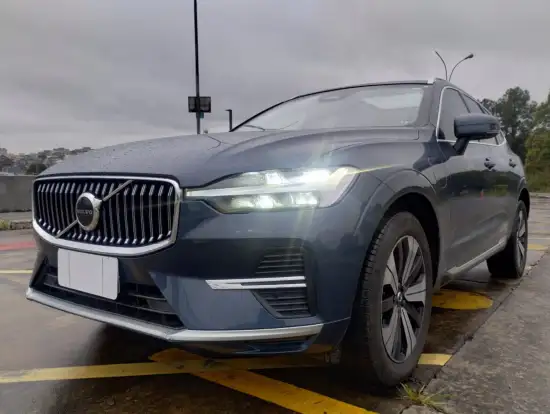 VOLVO-XC60-2022
