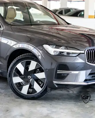 VOLVO-XC60-2023