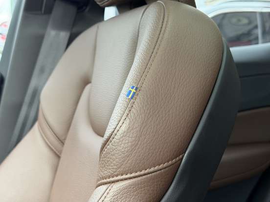 VOLVO-XC60-2.0 T8 HYBRID MOMENTUM AWD GEARTRONIC VOLVO-XC60-2020