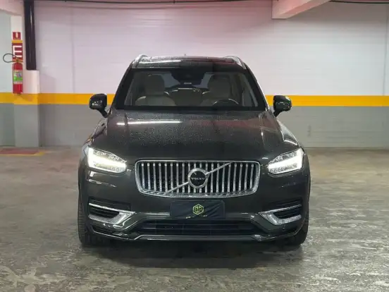 VOLVO-XC90-2022