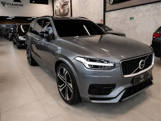 VOLVO-XC90-2019