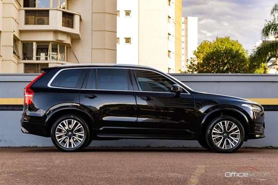 VOLVO-XC90-2019
