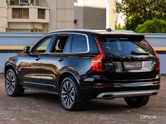 VOLVO-XC90-2.0 D5 DIESEL MOMENTUM AWD GEARTRONIC VOLVO-XC90-2019