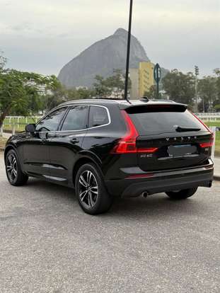 VOLVO-XC60-2019