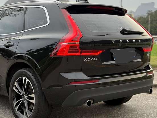 VOLVO-XC60-2.0 T5 GASOLINA MOMENTUM AWD GEARTRONIC VOLVO-XC60-2019