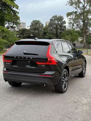 VOLVO-XC60-2019