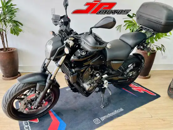 YAMAHA-MT-03-2007