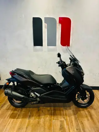 YAMAHA XMAX 300 CONNECTED ABS 