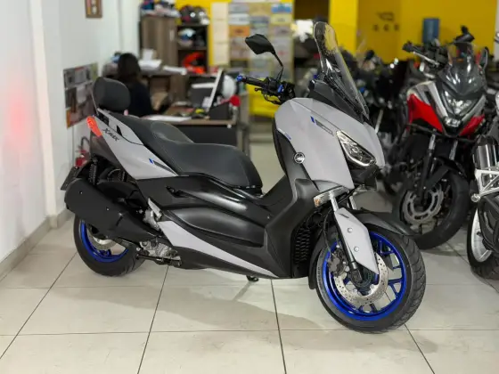 YAMAHA XMAX ABS 