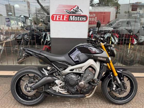 YAMAHA MT-09 