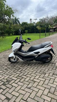 YAMAHA NMAX 160 ABS 