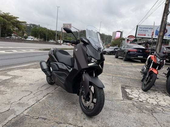 YAMAHA XMAX 300 CONNECTED ABS 