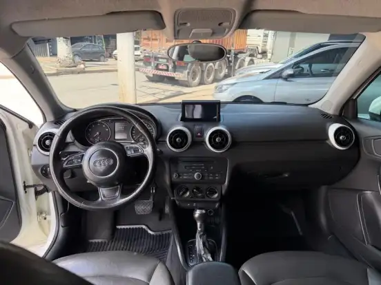 AUDI-A1-2011
