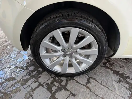 AUDI-A1-2011