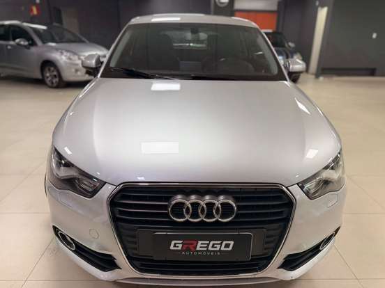 AUDI-A1-2011