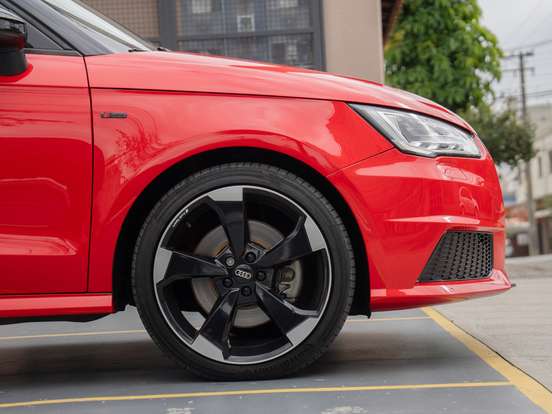 AUDI-A1-2015
