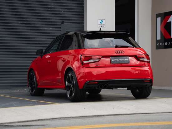 AUDI-A1-2015