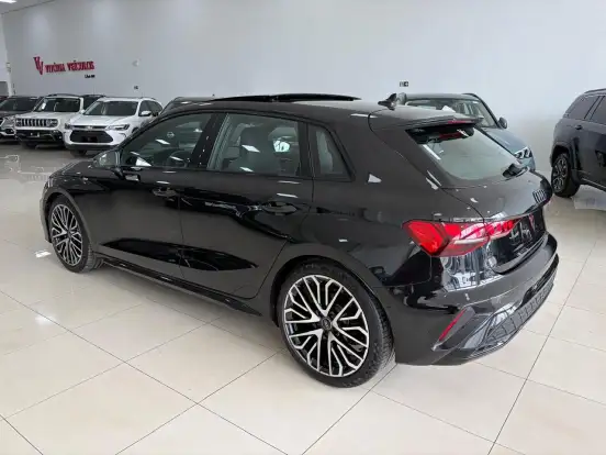 AUDI-A3-2.0 40 TFSI GASOLINA SPORTBACK PERFORMANCE BLACK S-TRONIC AUDI-A3-2025
