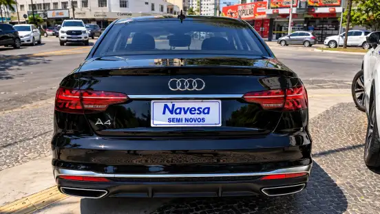 AUDI-A4-2021