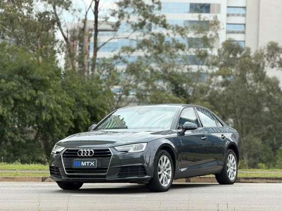 AUDI-A4-2018