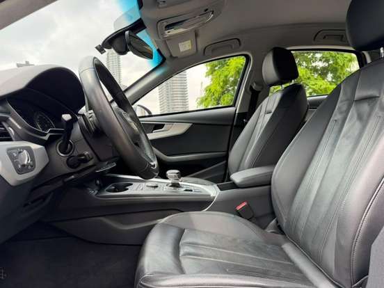 AUDI-A4-2018