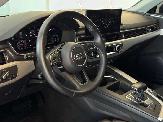 AUDI-A4-2021