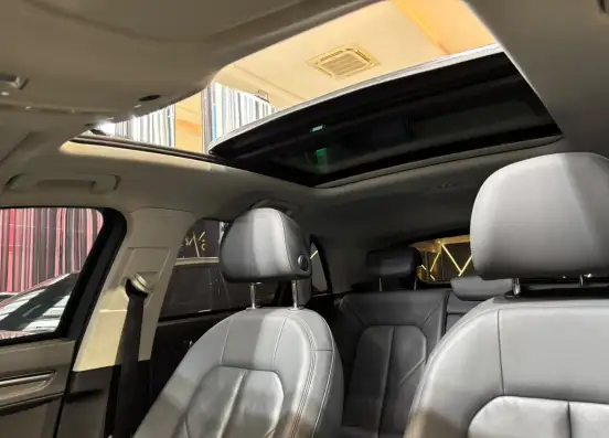 AUDI-Q3-2020
