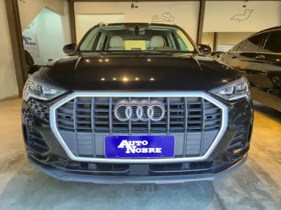 AUDI-Q3-2021