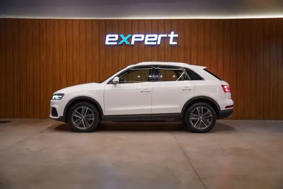 AUDI-Q3-2018