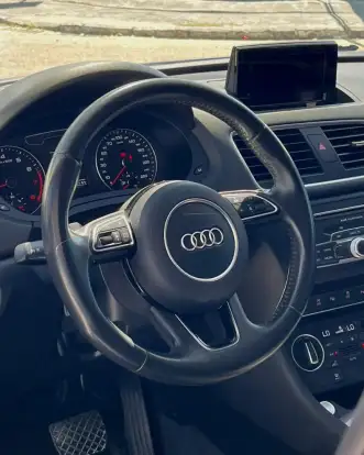 AUDI-Q3-2017