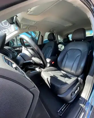 AUDI-Q3-2017